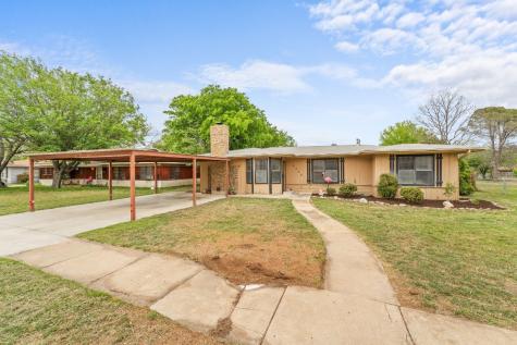 2306 Belmeade Street Brownwood TX 76801