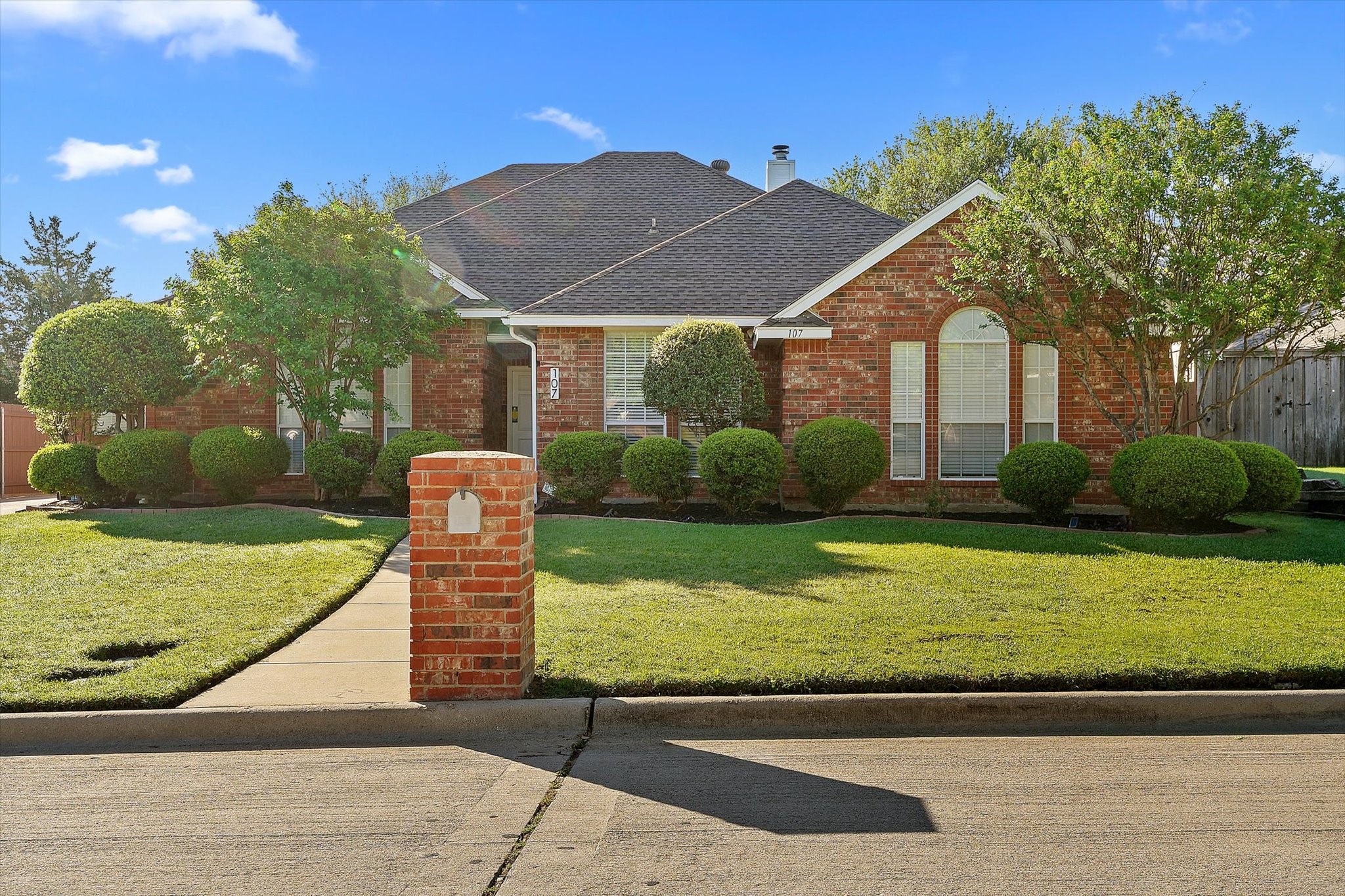 107 Montreal Drive Hurst TX 76054