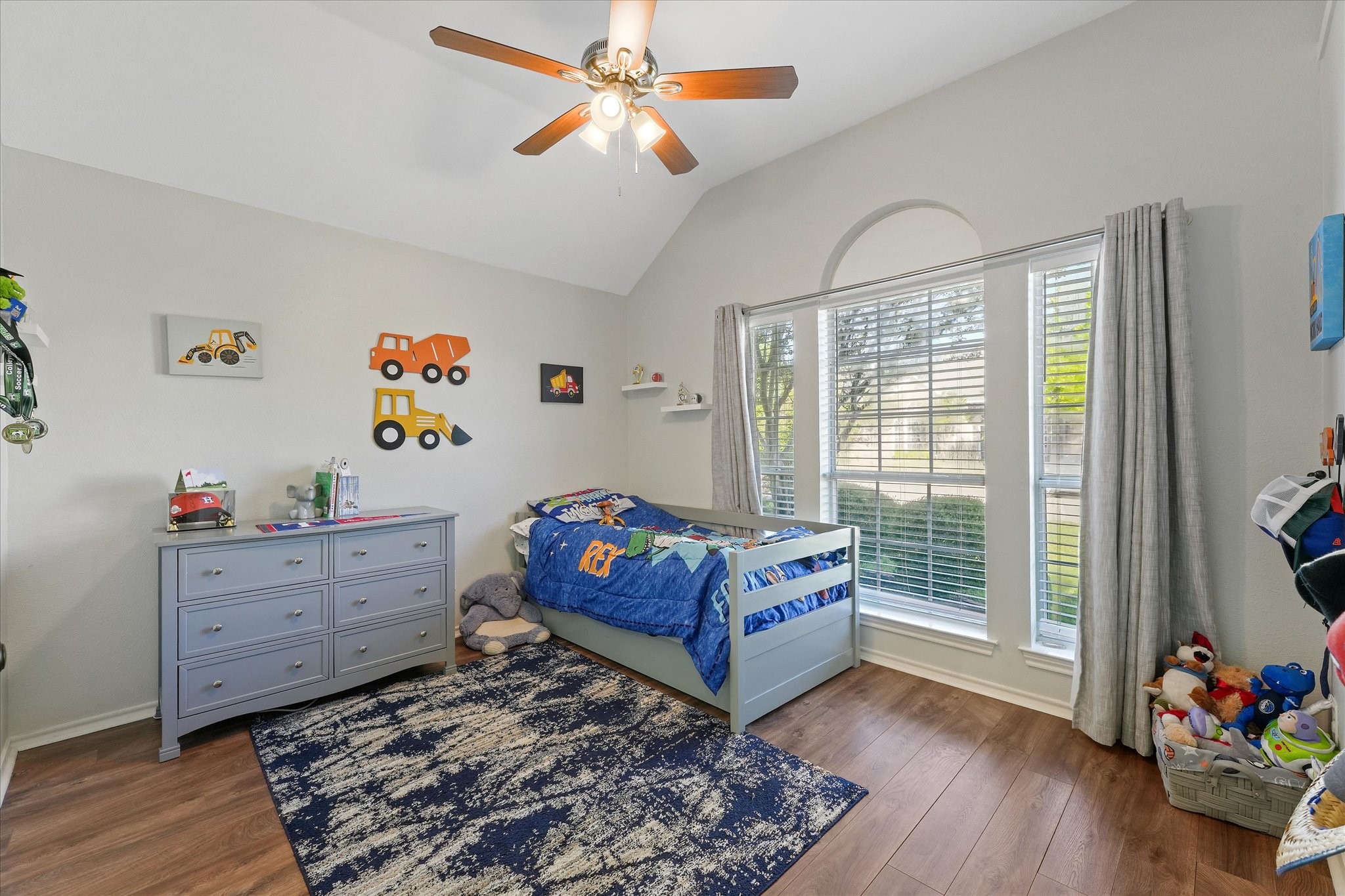 107 Montreal Drive Hurst TX 76054