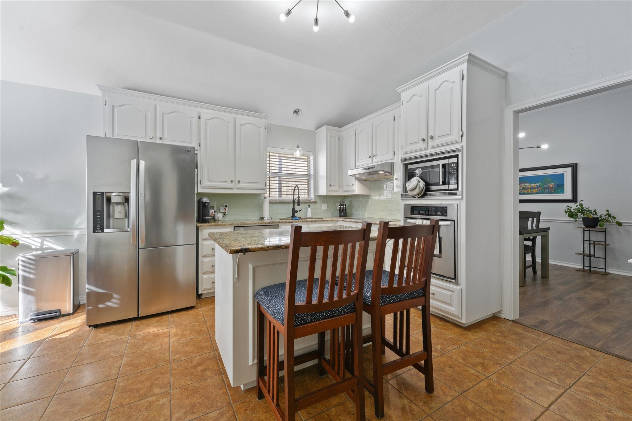 107 Montreal Drive Hurst TX 76054