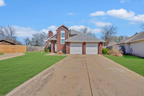4212 Maryanne Place Haltom City TX 76137