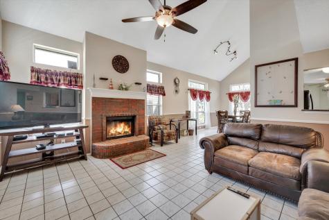 4212 Maryanne Place Haltom City TX 76137