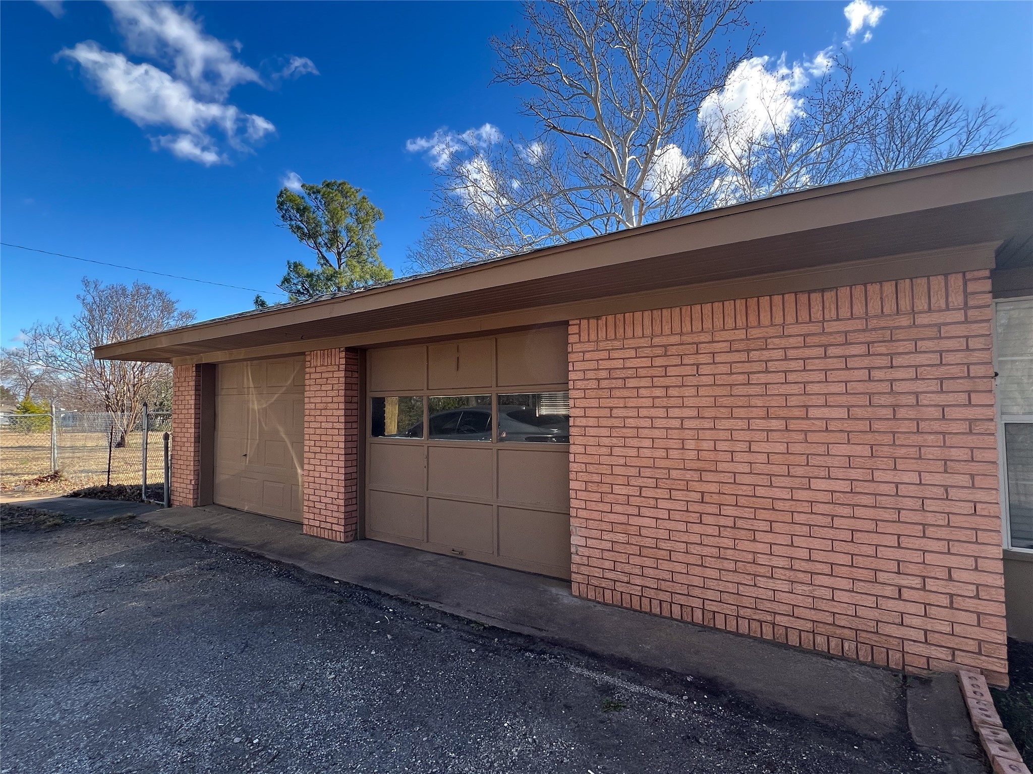1609 E Peyton Street Sherman TX 75090