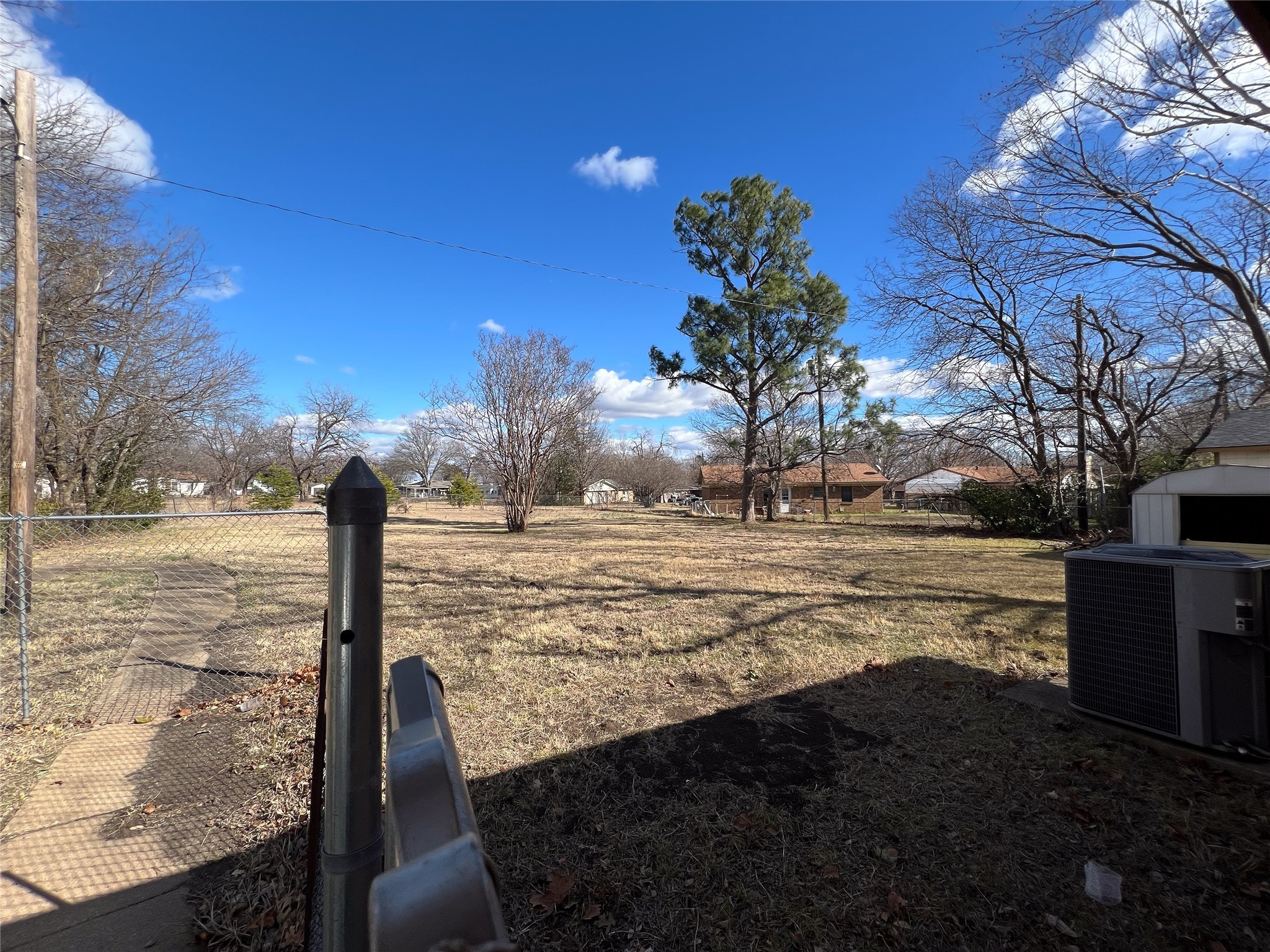 1609 E Peyton Street Sherman TX 75090