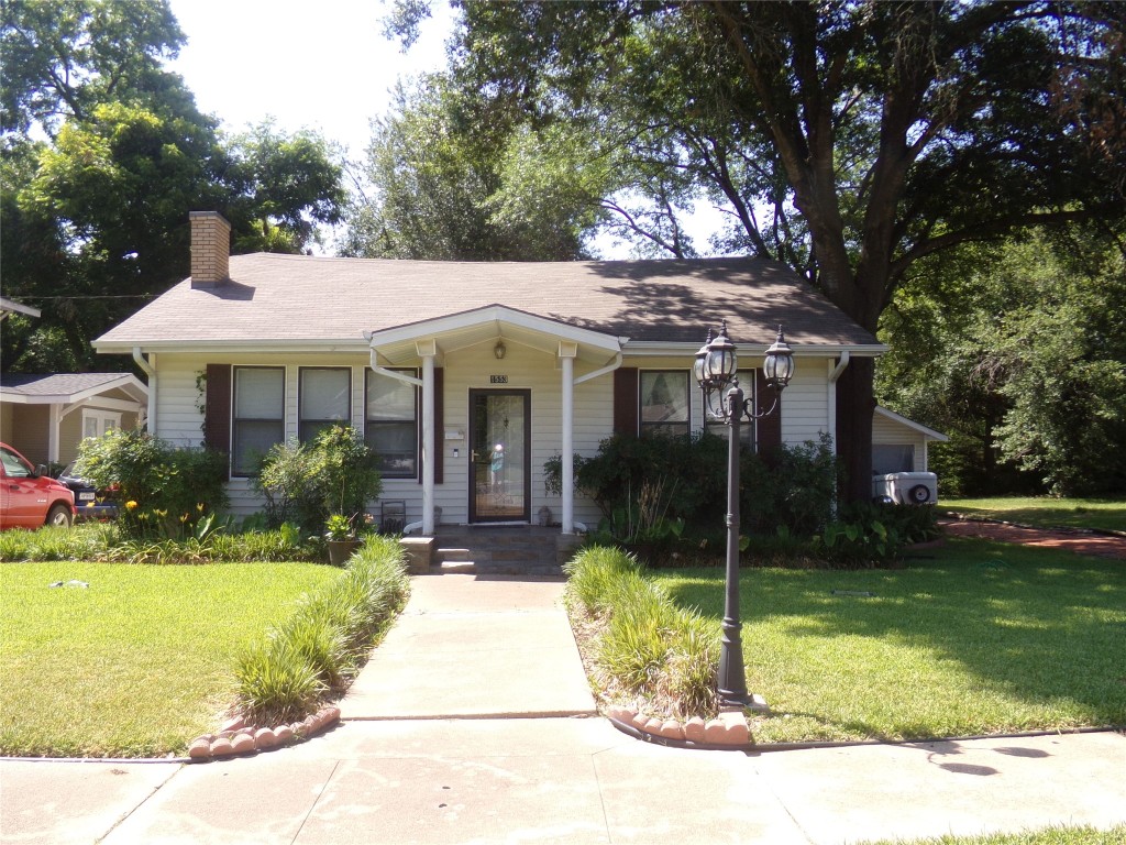 1553 W 4th Avenue Corsicana TX 75110