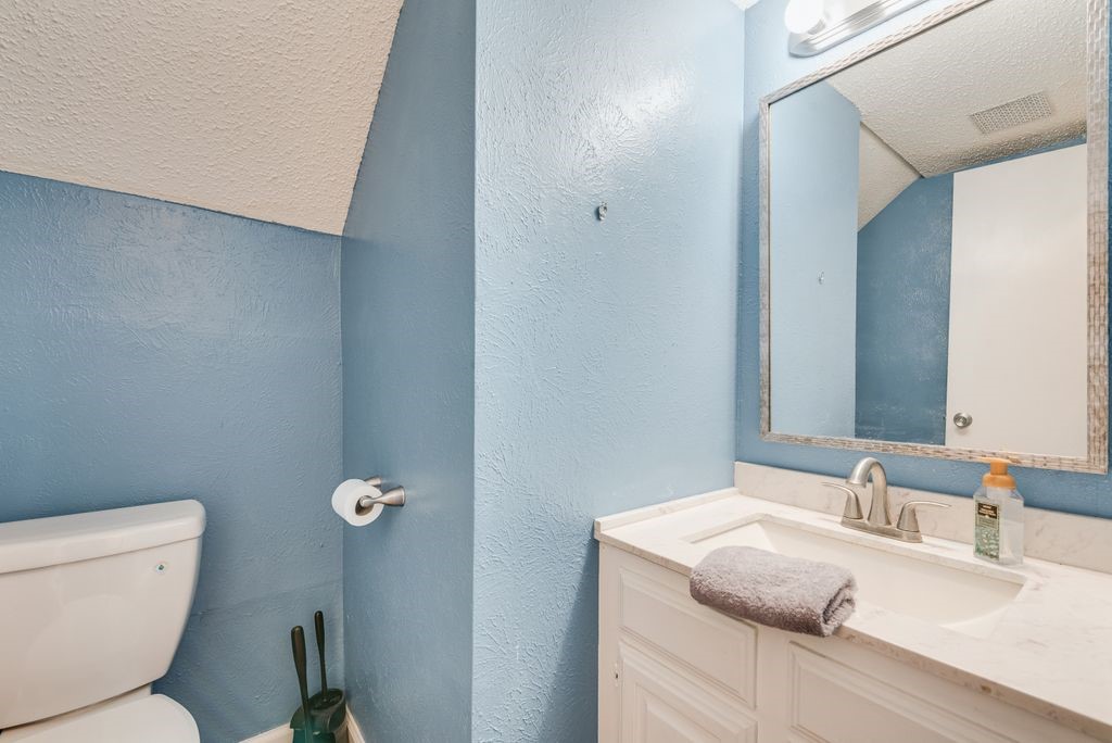 2643 Via Ventura Circle Carrollton TX 75006