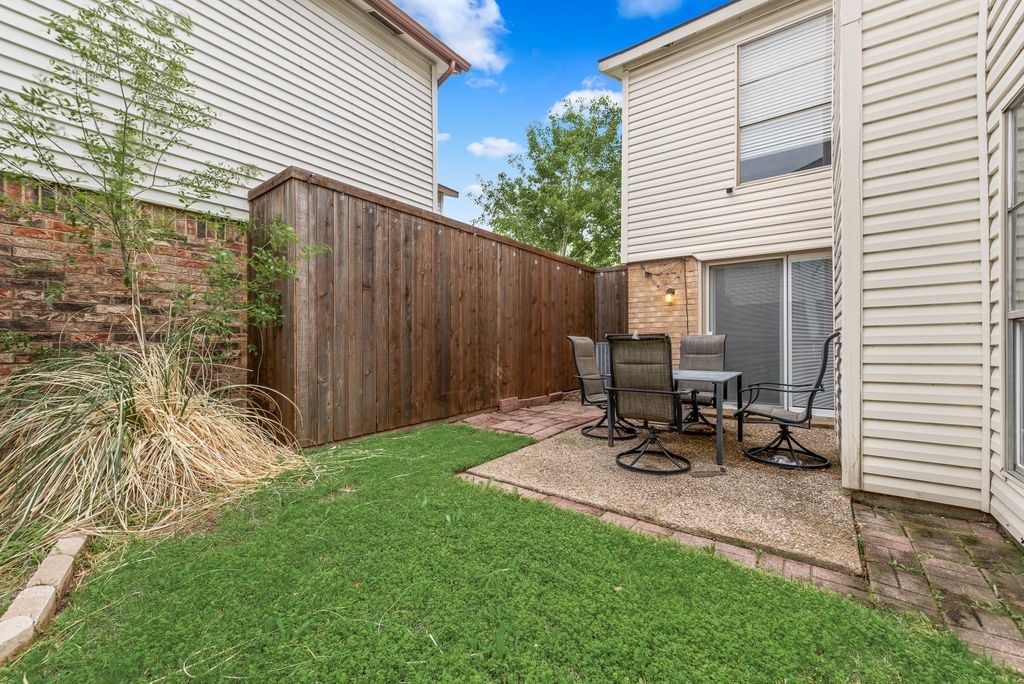 2643 Via Ventura Circle Carrollton TX 75006