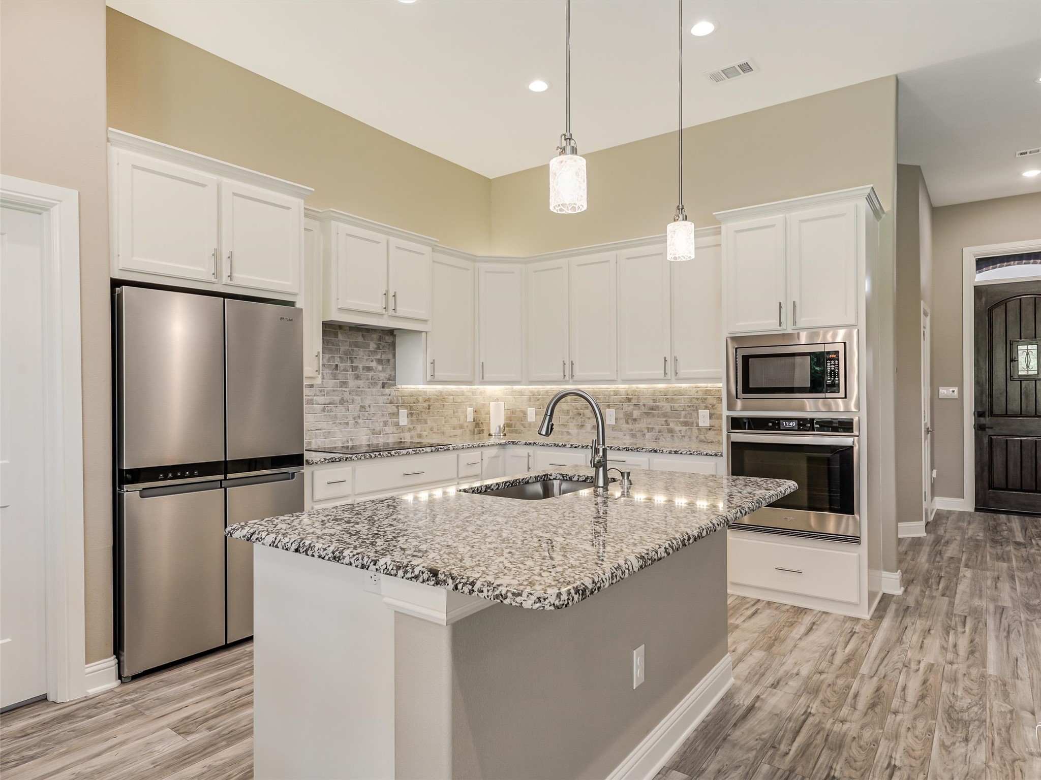 31 Golf Walk Circle Denison TX 75020