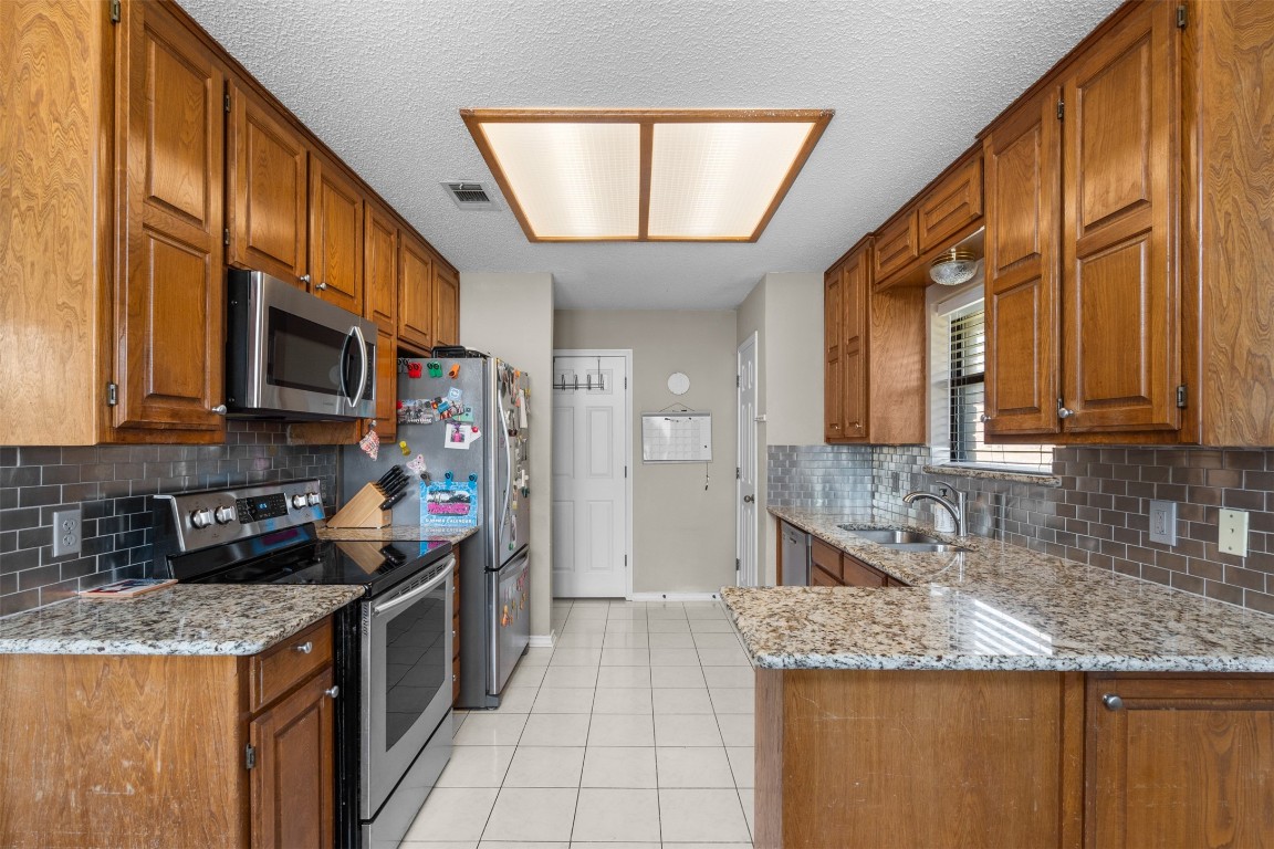10167 Trail Ridge Drive Benbrook TX 76126