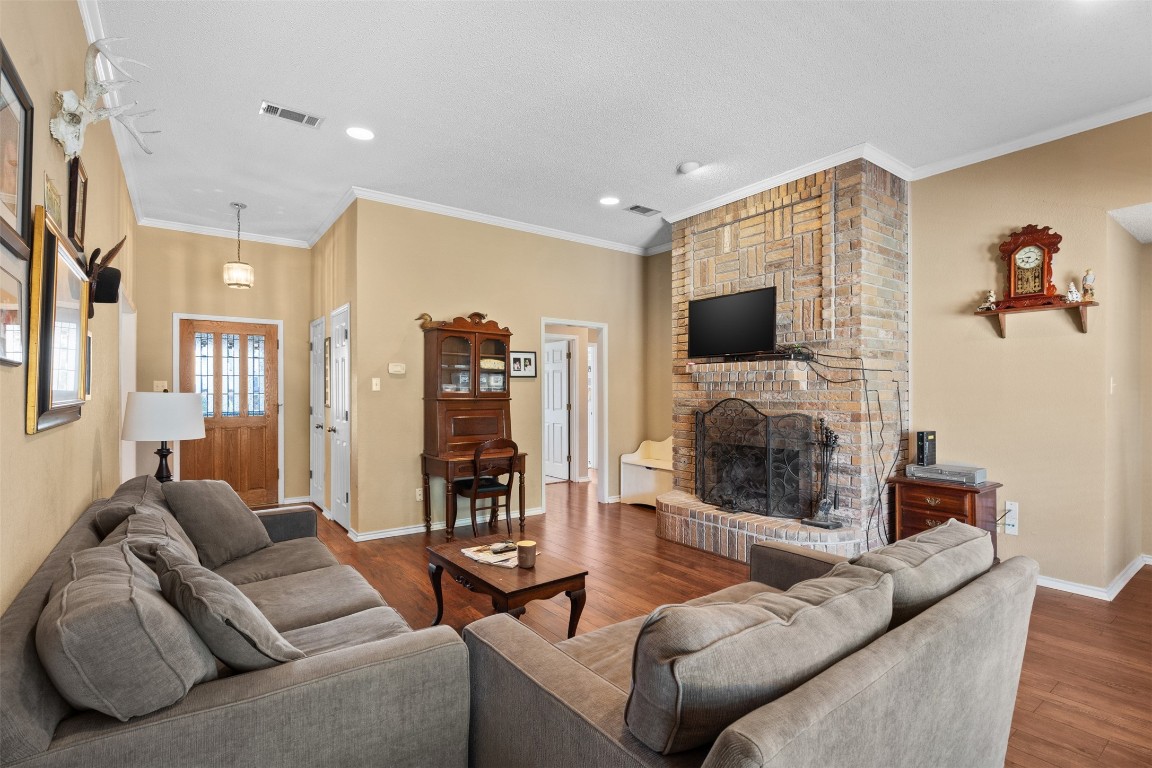 10167 Trail Ridge Drive Benbrook TX 76126