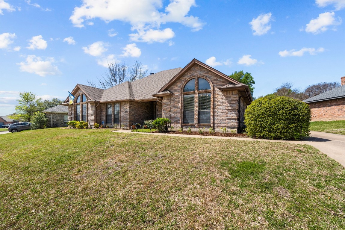 10167 Trail Ridge Drive Benbrook TX 76126