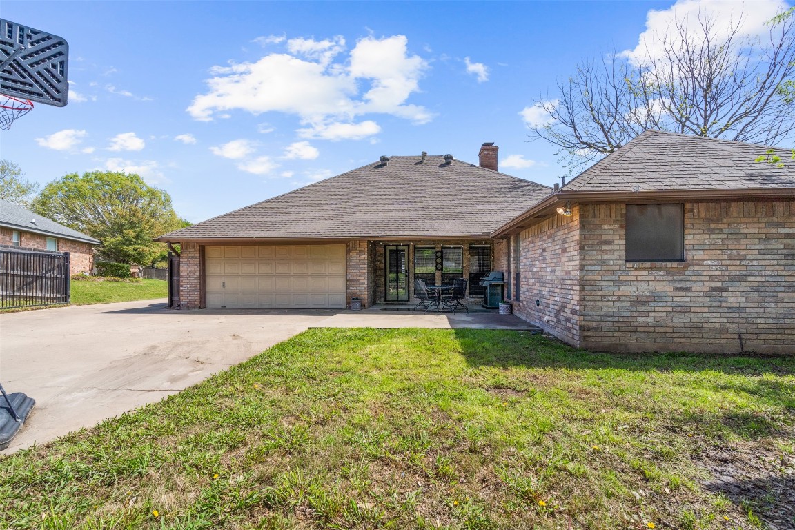 10167 Trail Ridge Drive Benbrook TX 76126