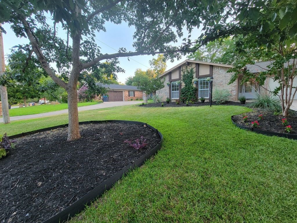 1124 Oak Glen Circle Fort Worth TX 76114