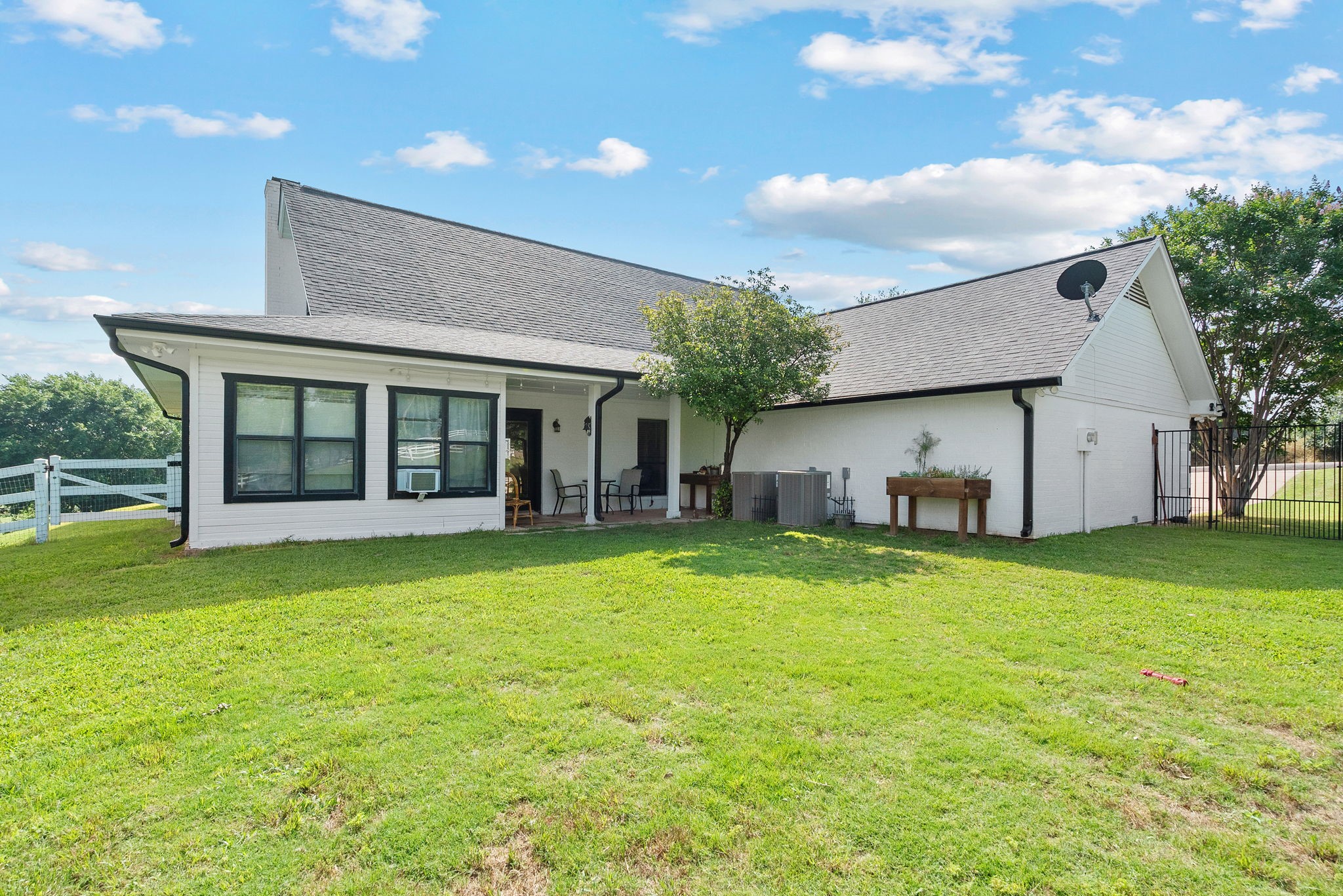 310 Sherry Trail Weatherford TX 76086