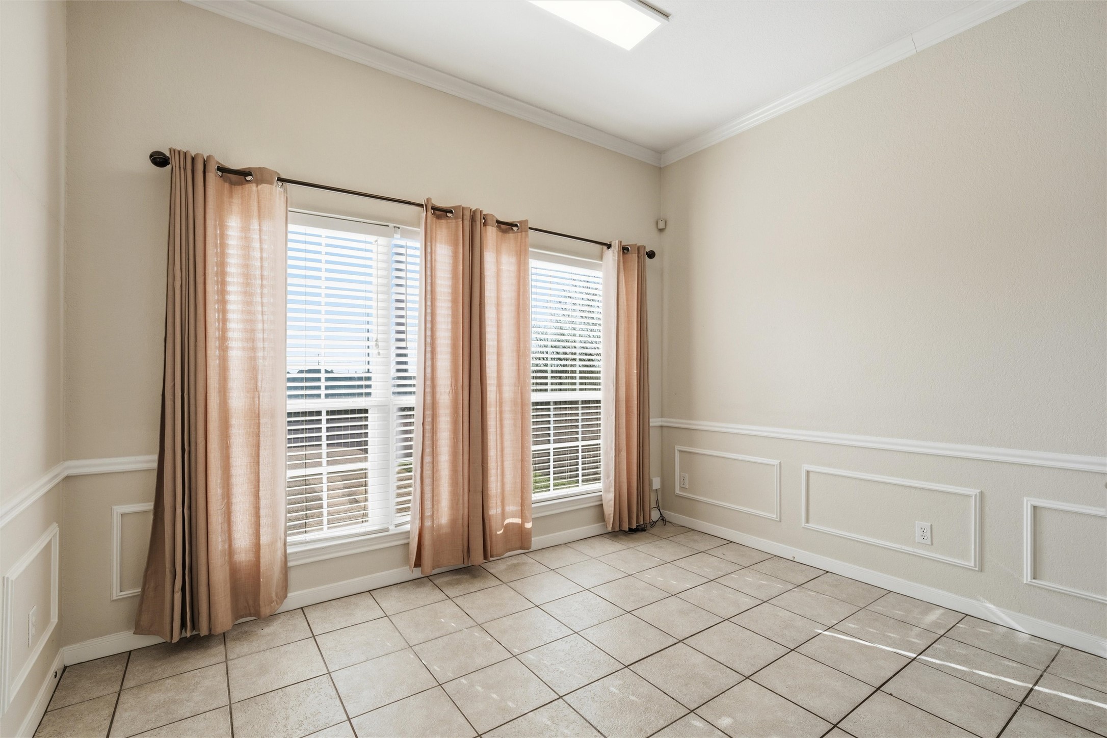 217 Keswick Drive Hewitt TX 76643