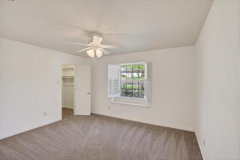 2201 Adams Drive Arlington TX 76011