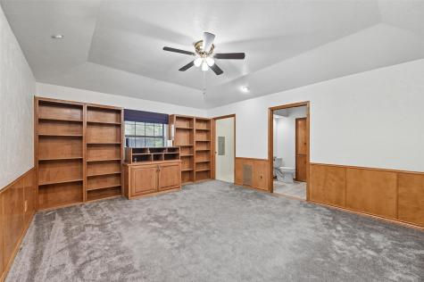 2201 Adams Drive Arlington TX 76011