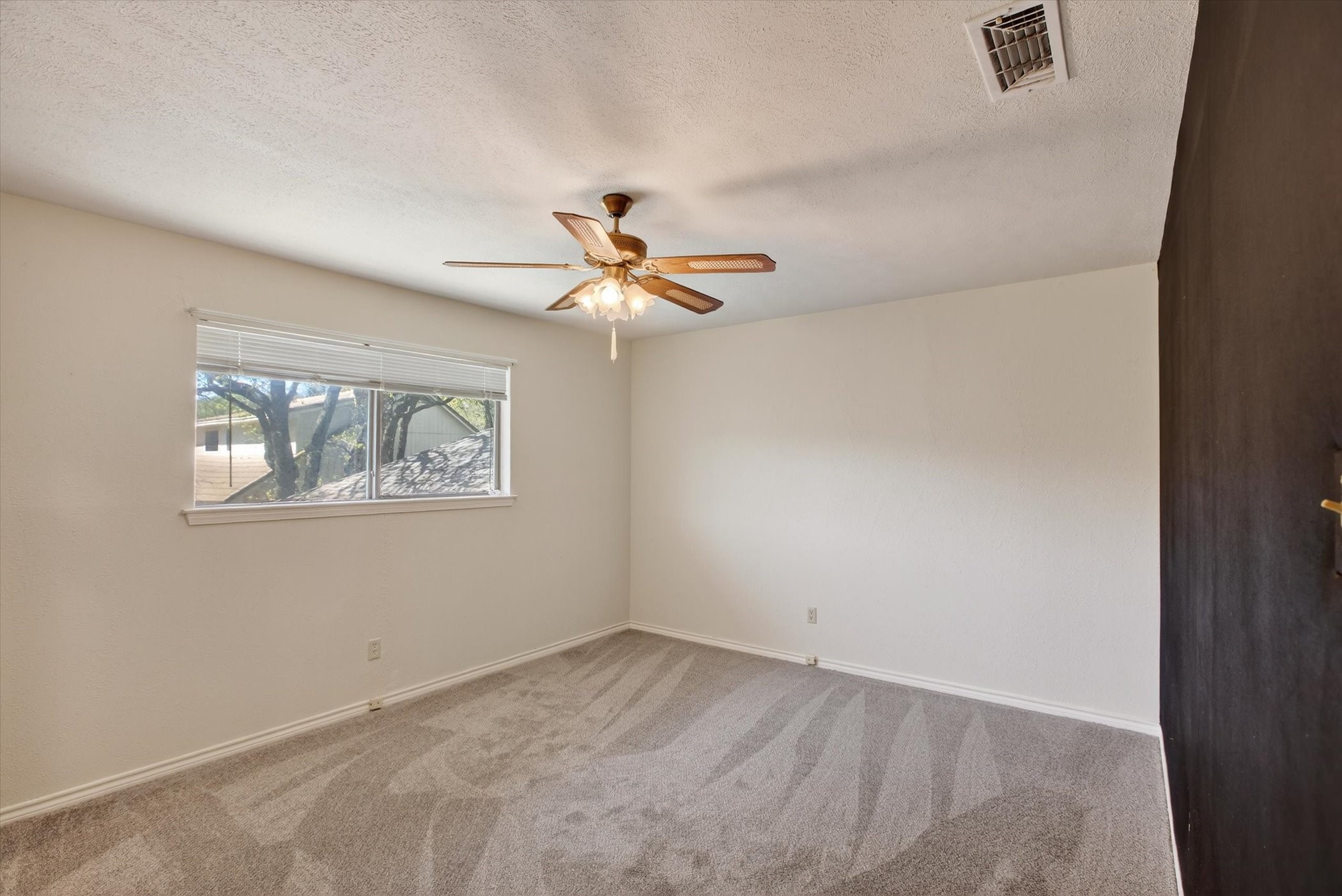 2201 Adams Drive Arlington TX 76011