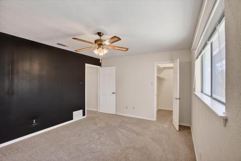 2201 Adams Drive Arlington TX 76011