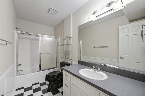 2201 Adams Drive Arlington TX 76011