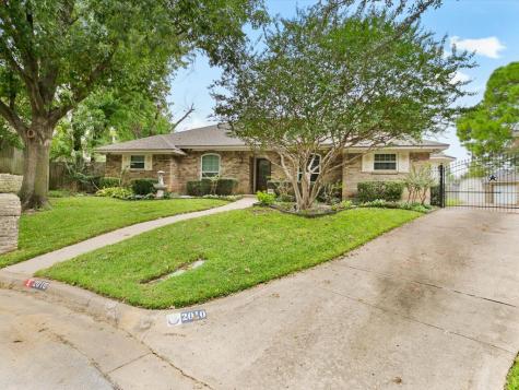 2010 Longbranch Court Arlington TX 76012
