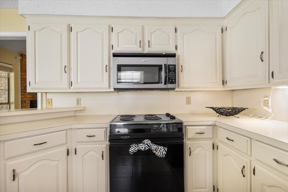 2824 Crestview Avenue Tyler TX 75701