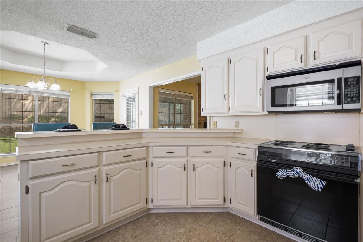 2824 Crestview Avenue Tyler TX 75701