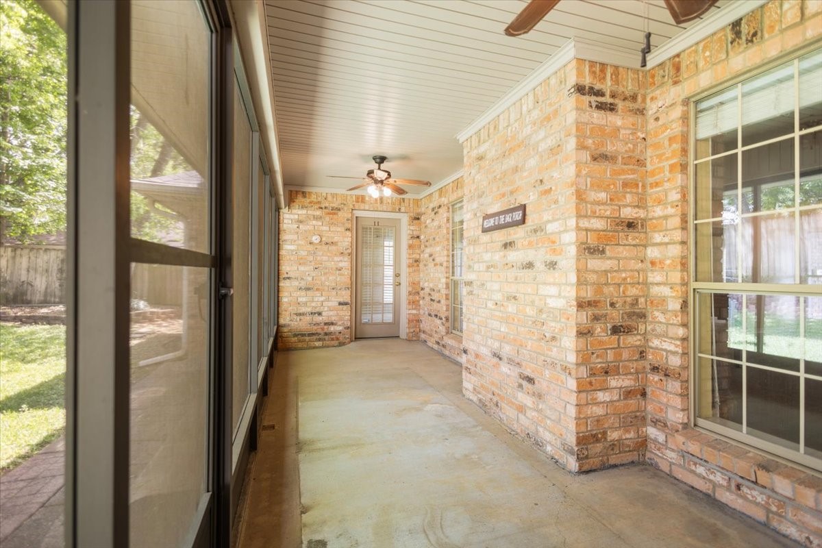 2824 Crestview Avenue Tyler TX 75701