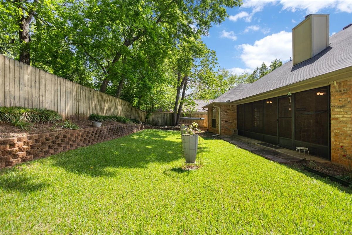 2824 Crestview Avenue Tyler TX 75701