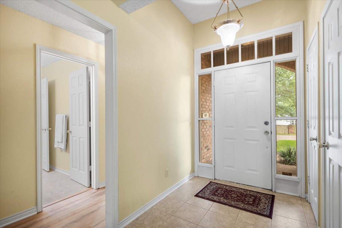 2824 Crestview Avenue Tyler TX 75701