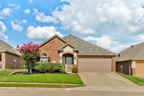 8613 Vista Royale Drive Fort Worth TX 76108