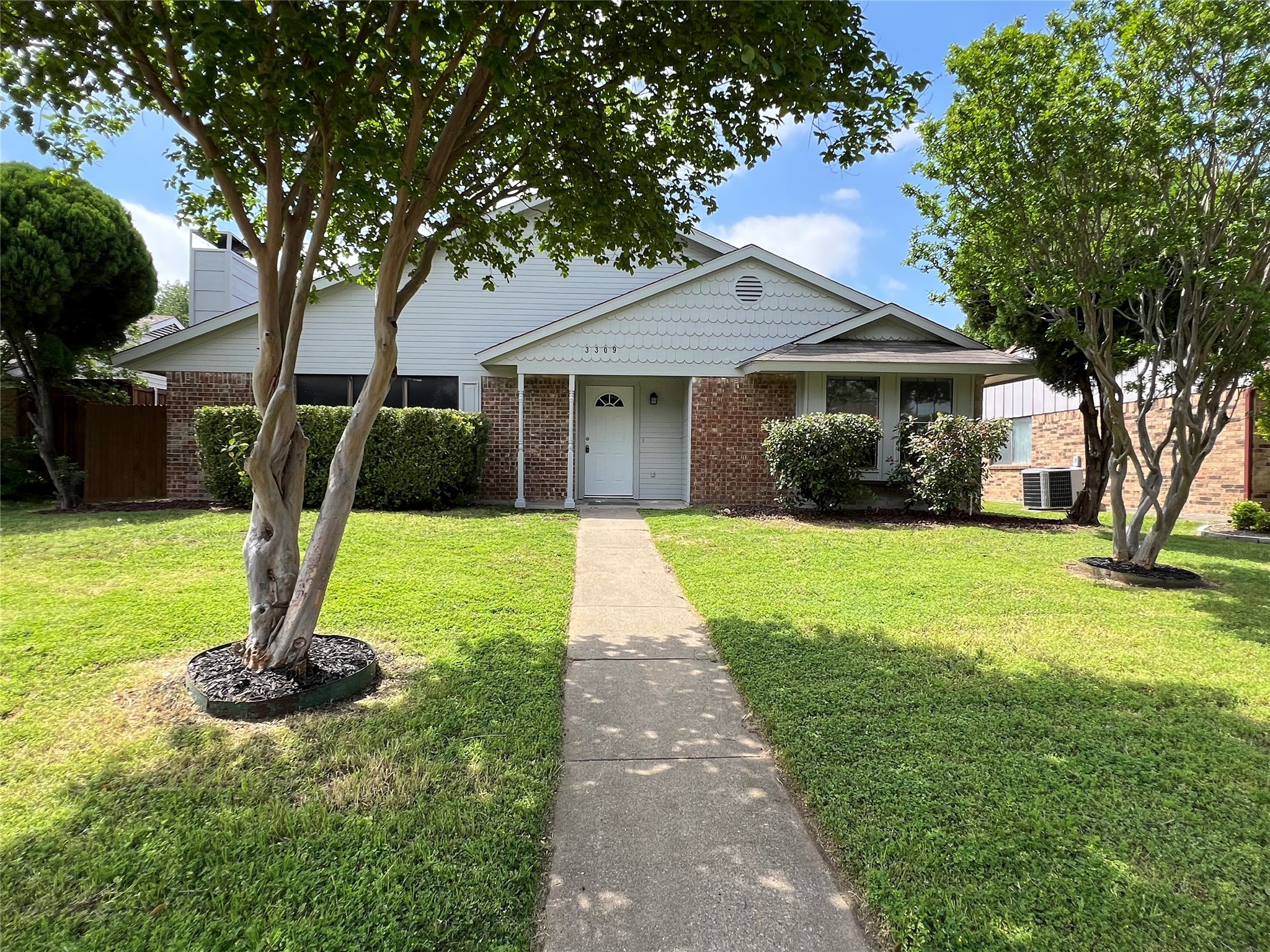 3309 Cheyenne Trail Garland TX 75044