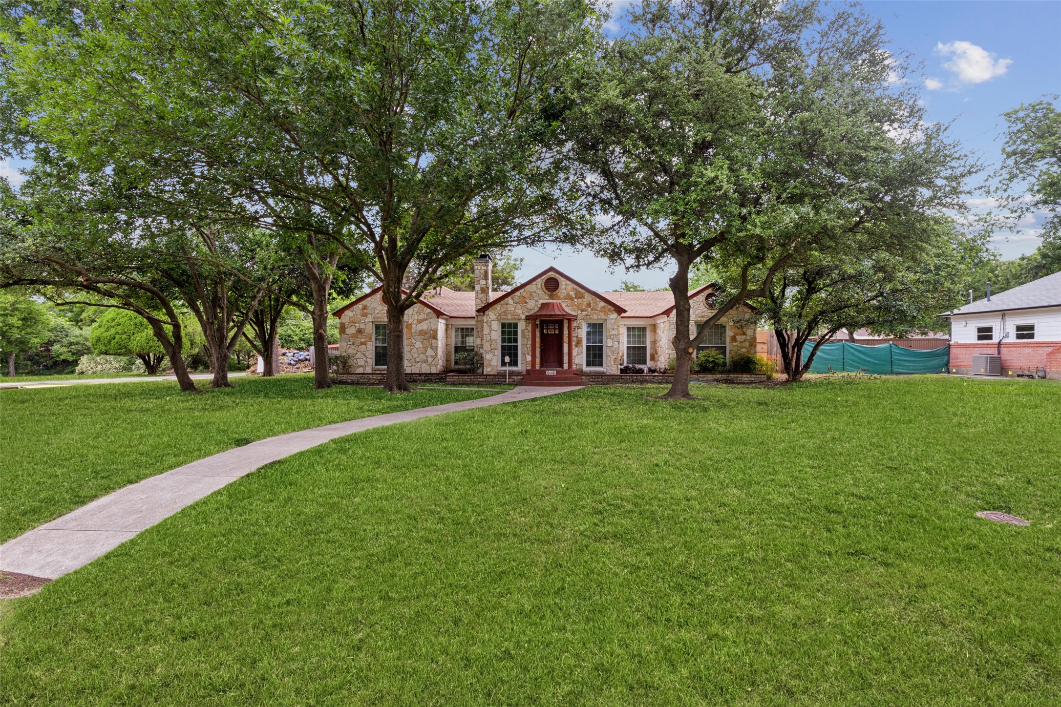 1402 Corto Drive Dallas TX 75218