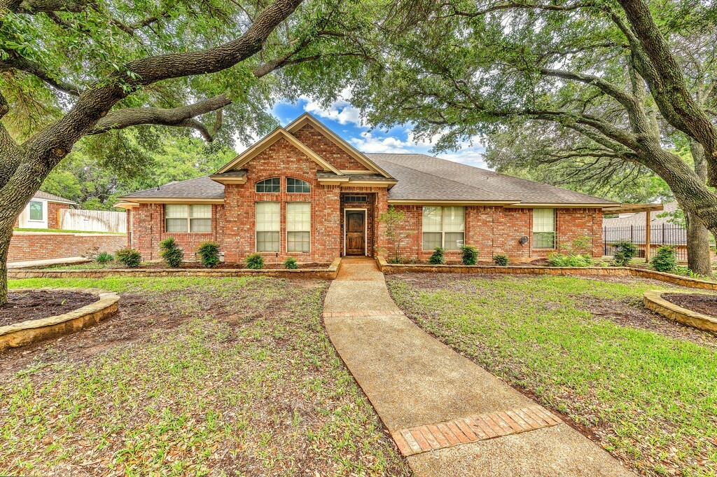 11007 Creek Bend Drive Woodway TX 76712