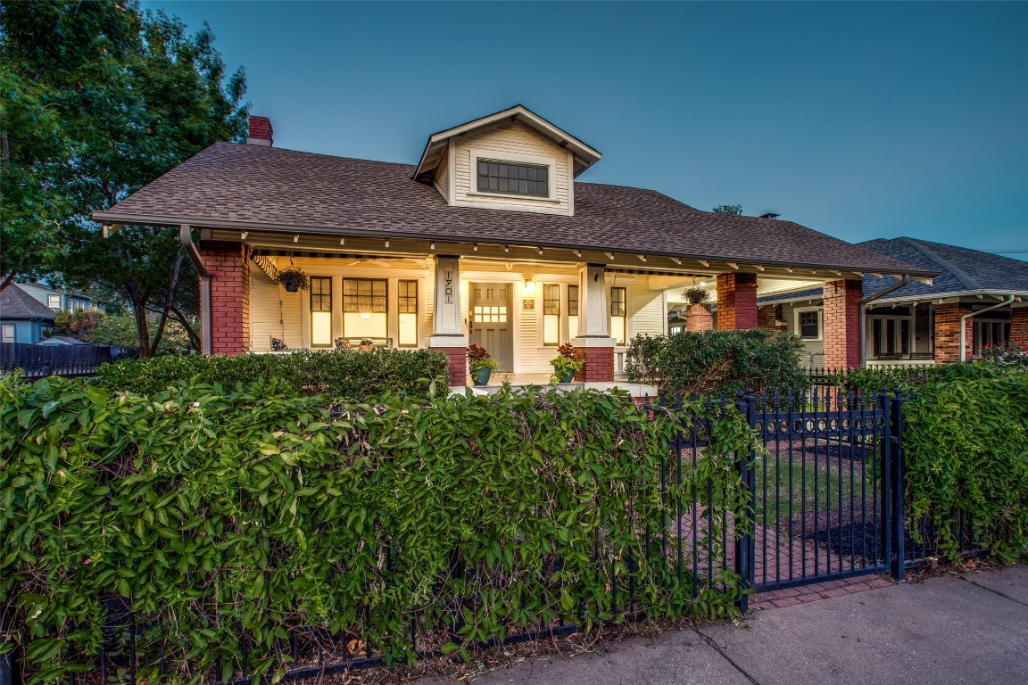 1901 College Avenue Fort Worth TX 76110