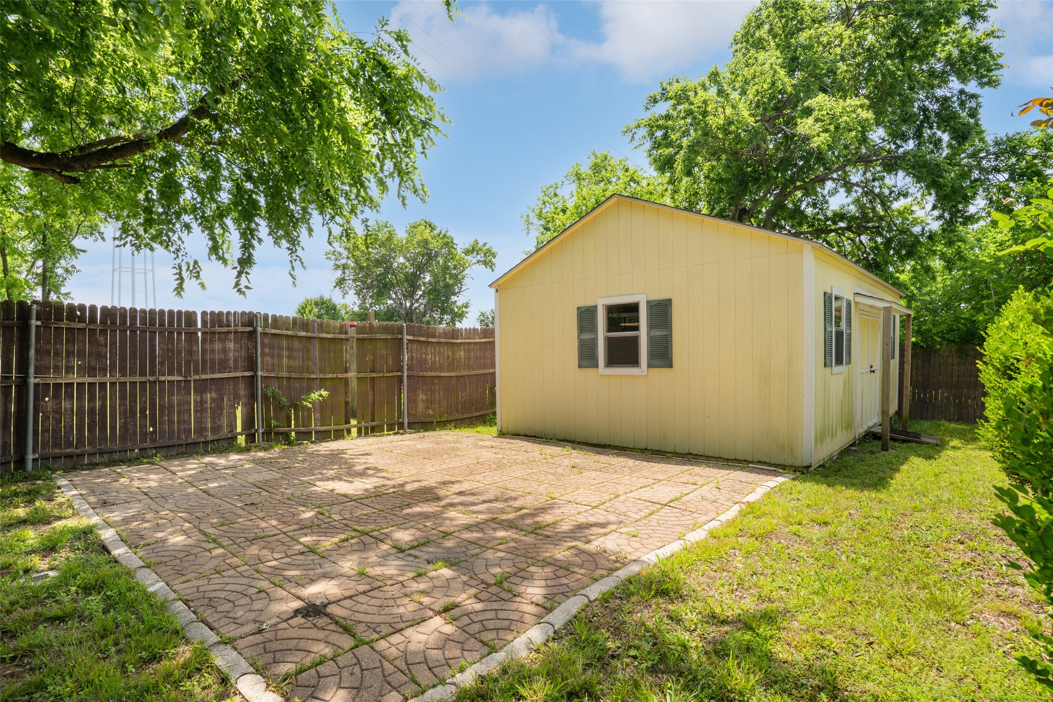 5824 Boone Street Sachse TX 75048