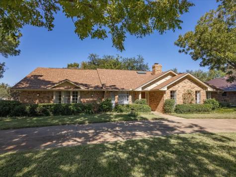 5609 Oakmont Lane Fort Worth TX 76112