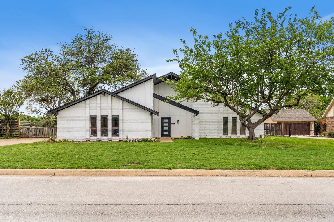 6405 Riviera Drive North Richland Hills TX 76180