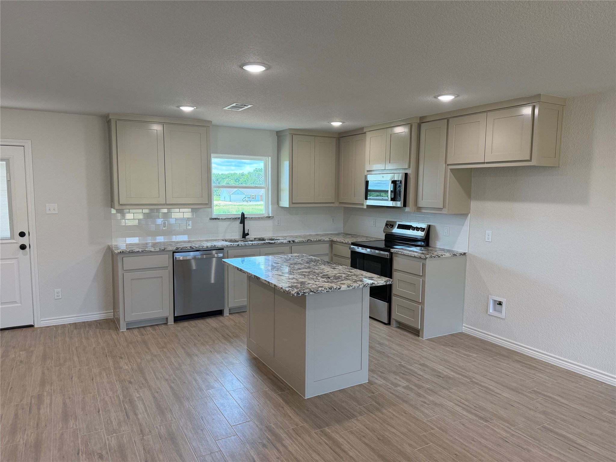 312 Myers Drive Springtown TX 76082