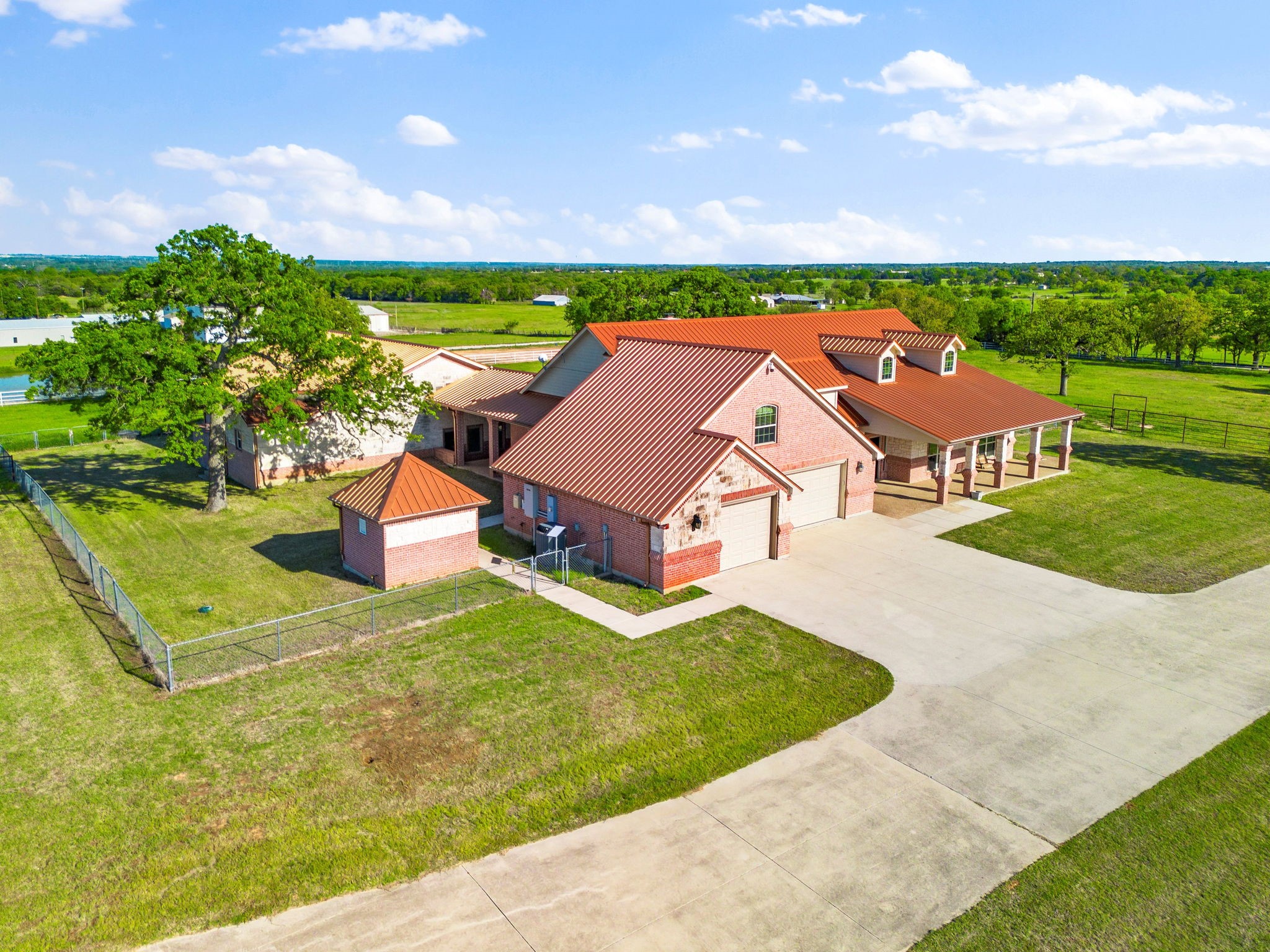 266 County Road 4577 Boyd TX 76023