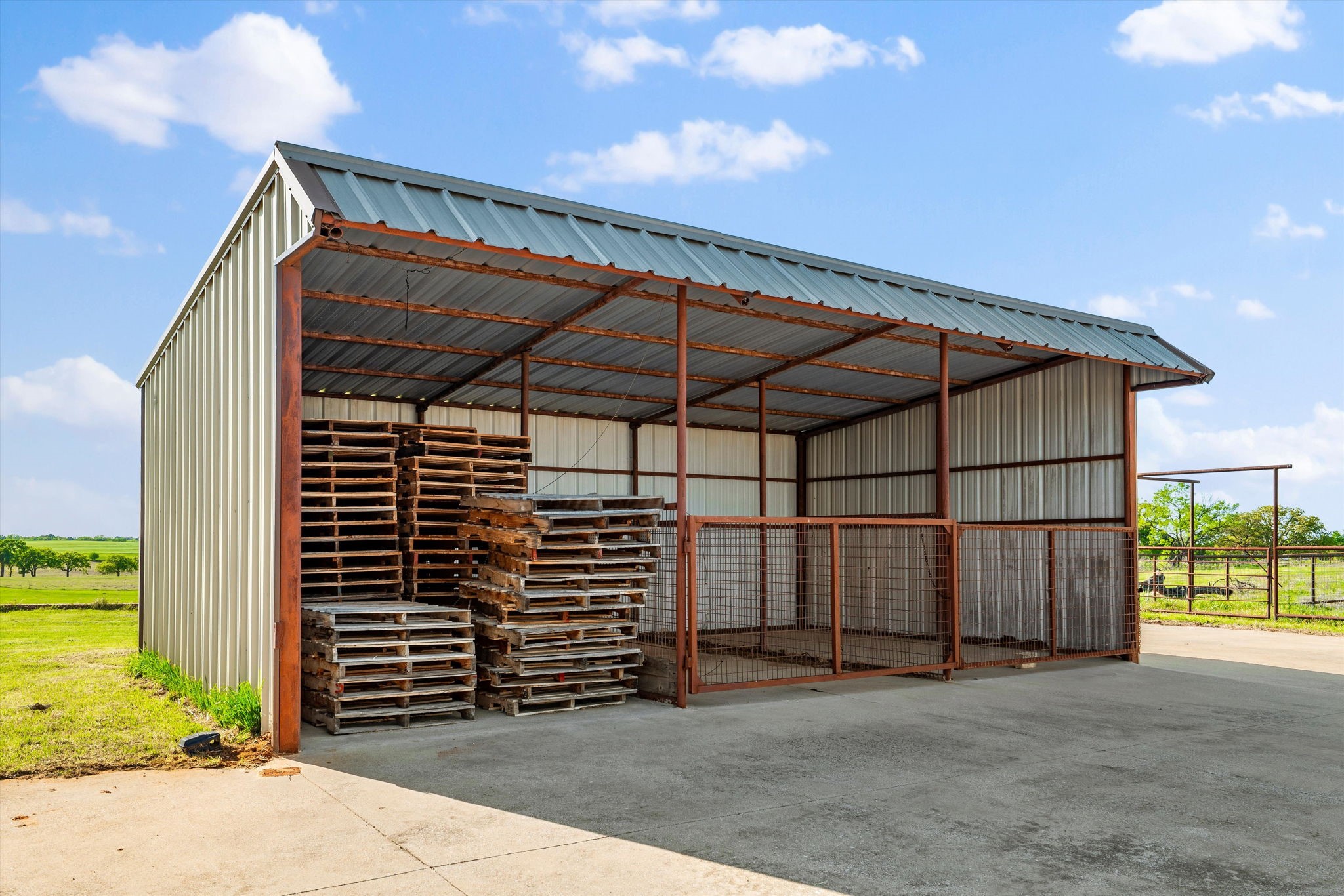 266 County Road 4577 Boyd TX 76023