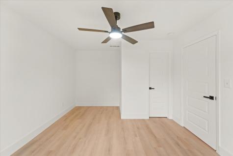 928 Oak Trail Desoto TX 75115