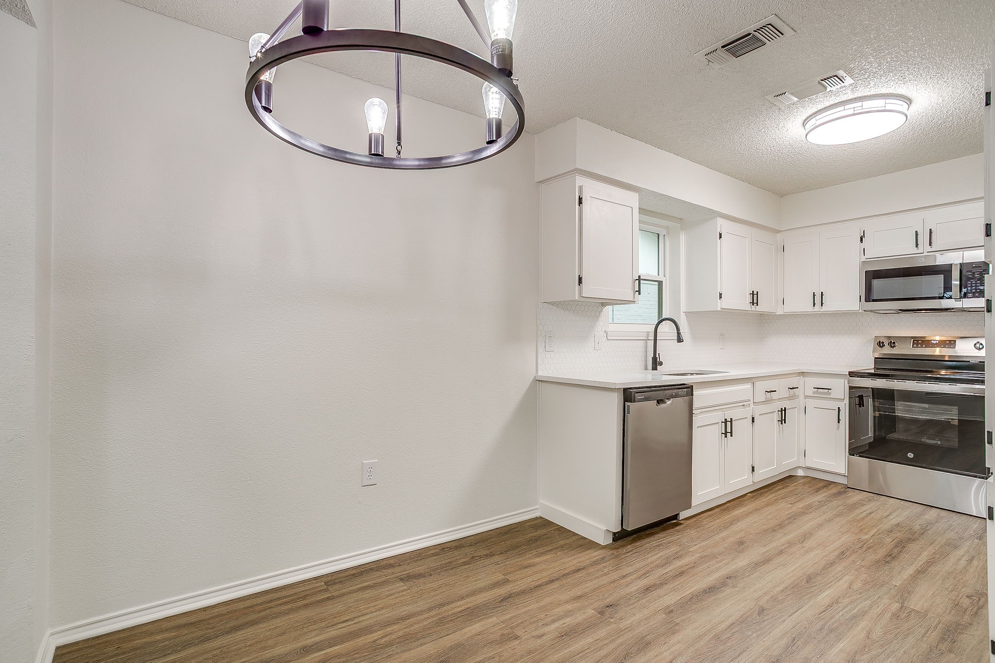 7924 Lazy Brook Drive Watauga TX 76148