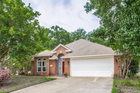 1825 Prince John Drive Grand Prairie TX 75050