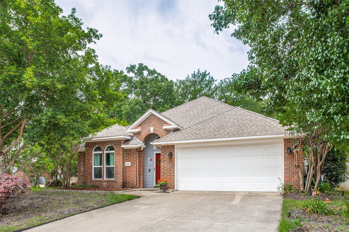 1825 Prince John Drive Grand Prairie TX 75050