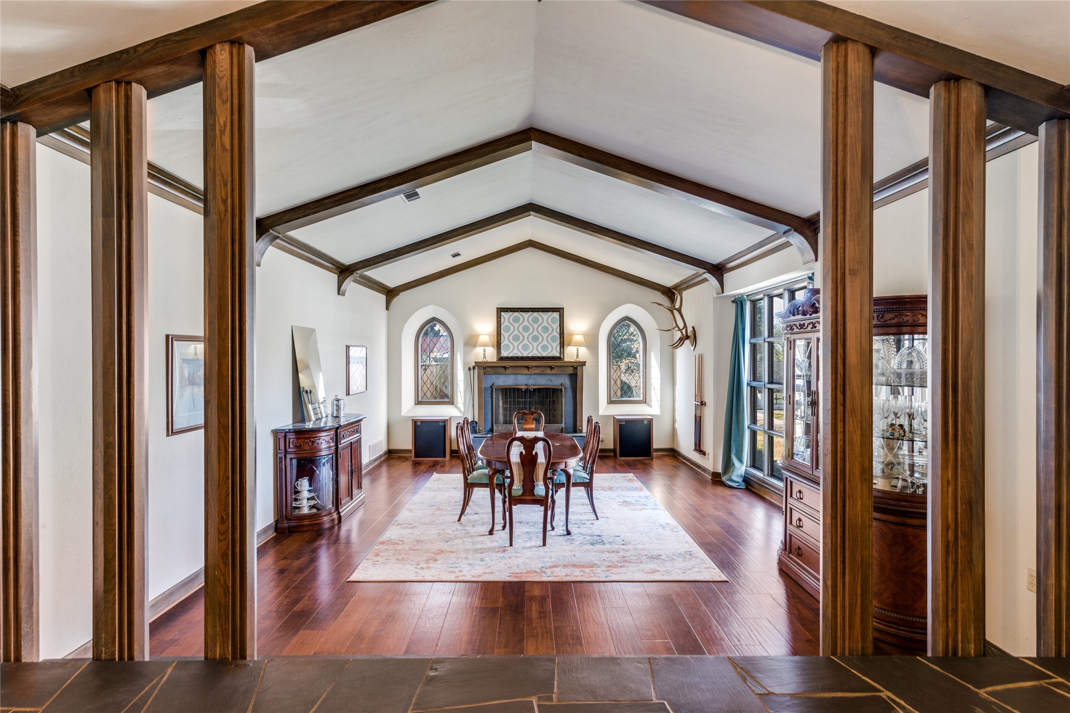 1213 Greenbriar Lane Arlington TX 76013