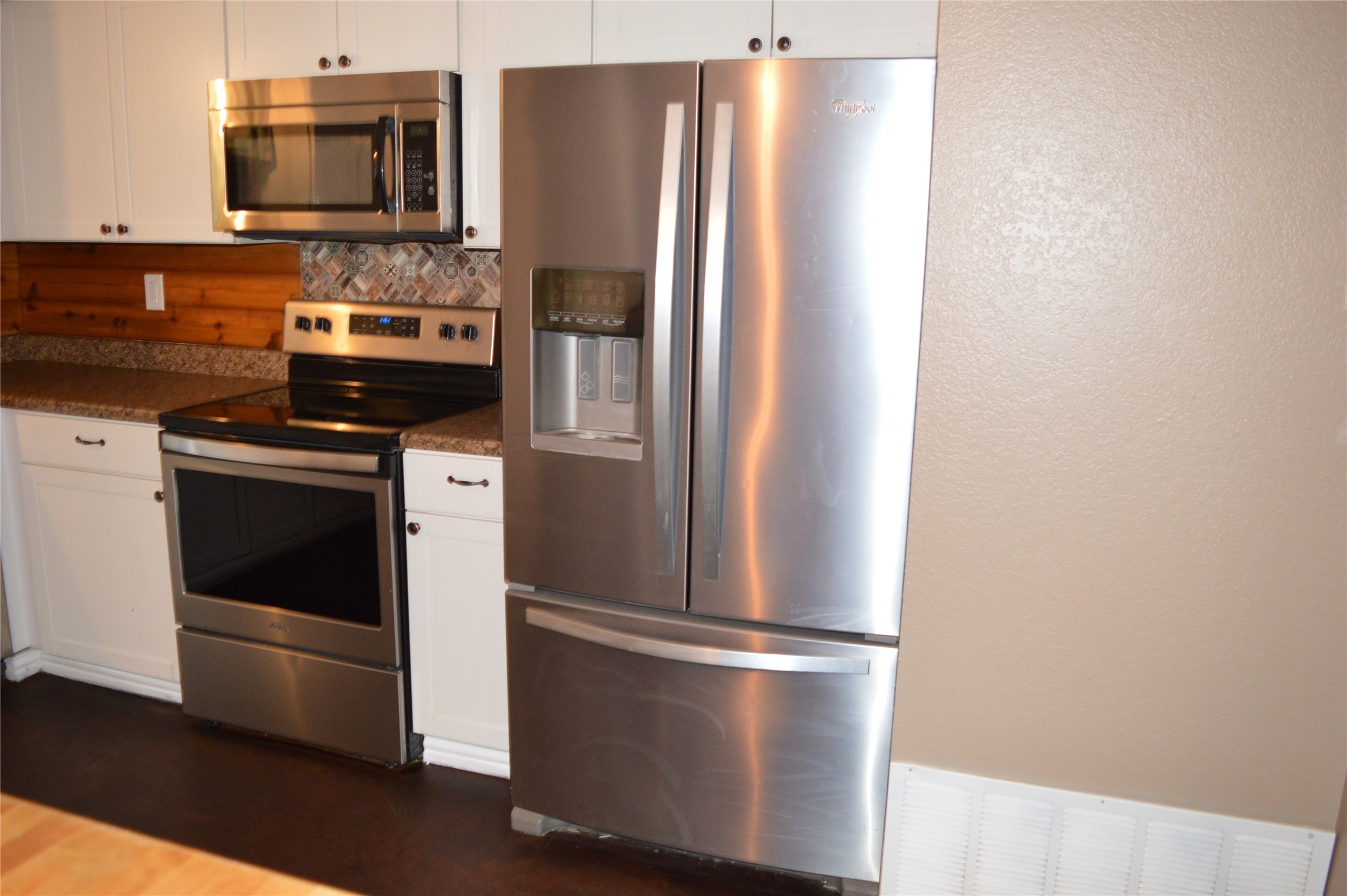 2024 Walker Street Granbury TX 76048
