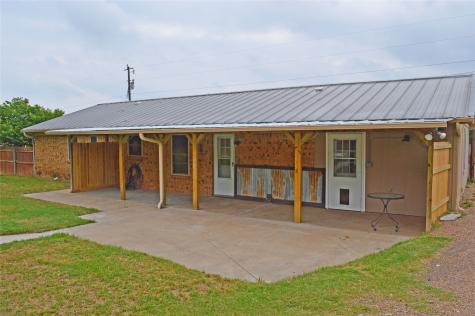 2024 Walker Street Granbury TX 76048