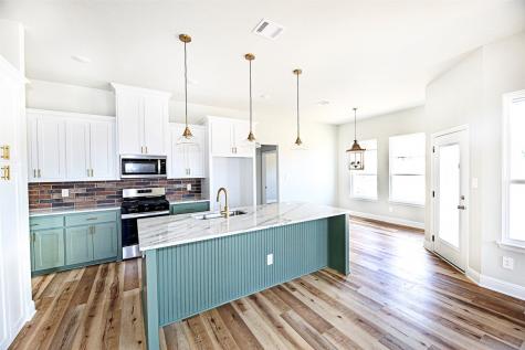 1402 N Mason Street Bowie TX 76230