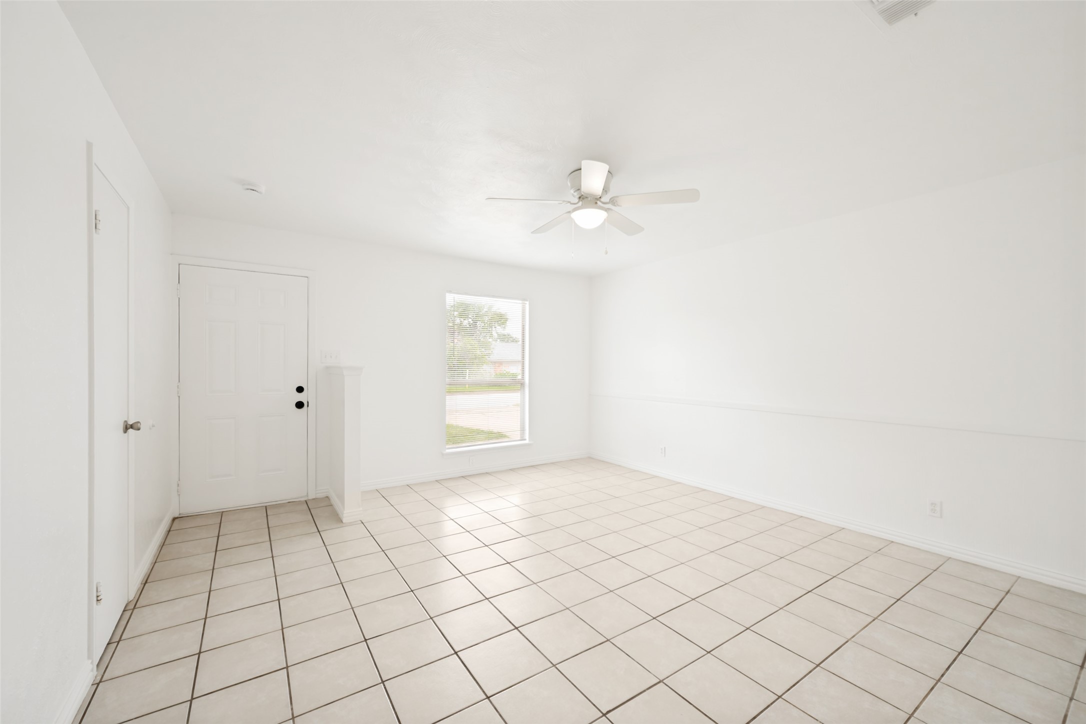 903 Woodbrook Street Arlington TX 76011